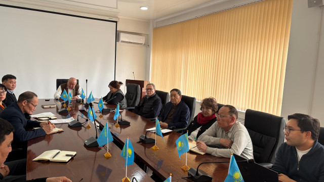 Встреча, состоявшаяся накануне 1 марта — Дня благодарности